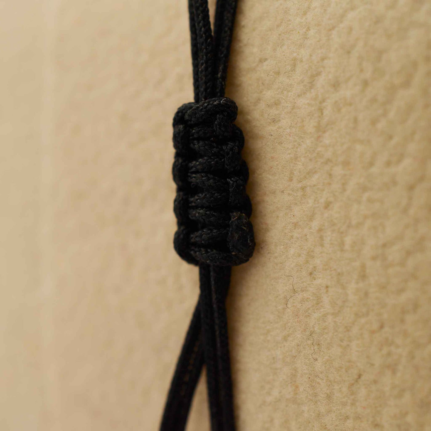 Злато на конец с хематит