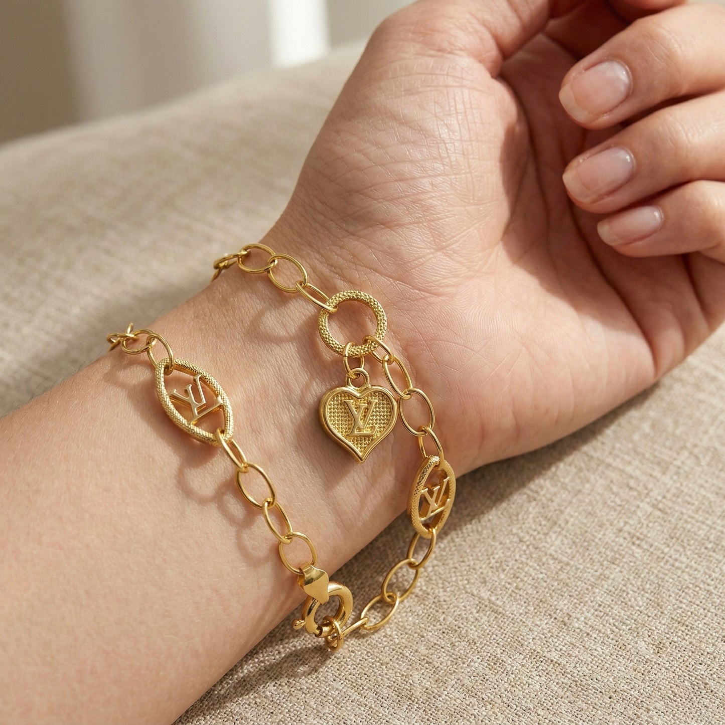 Златна олекотена гривна - Yaniko Gold