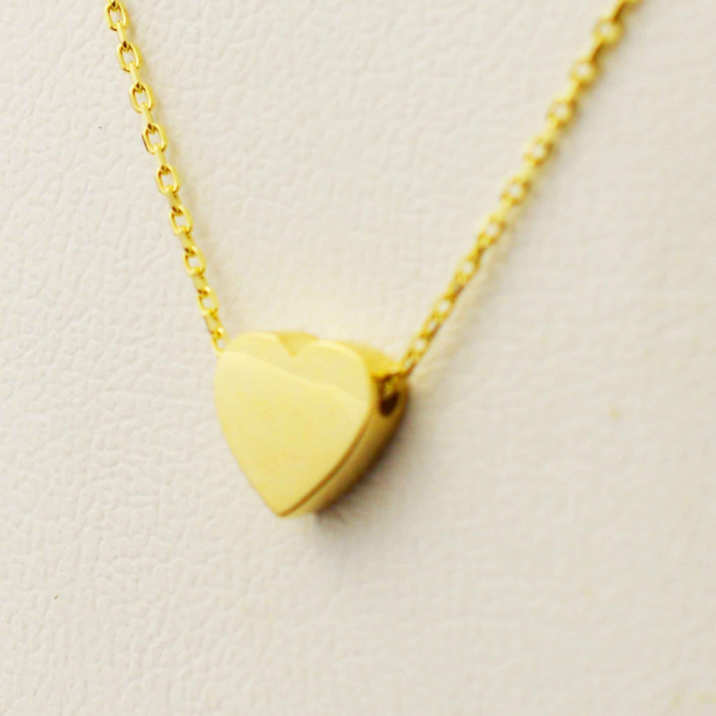 Gold necklace with Heart pendant