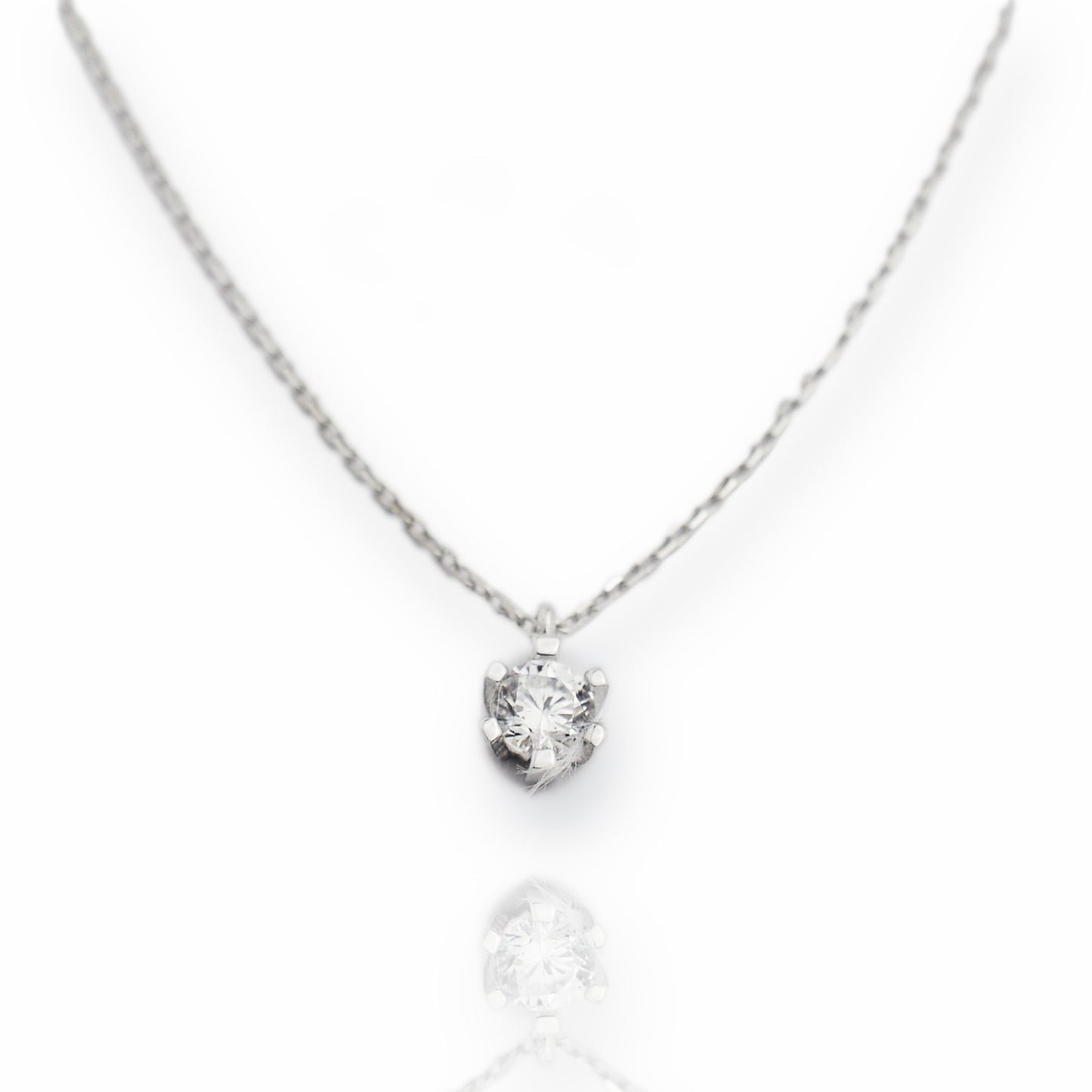 White gold necklace