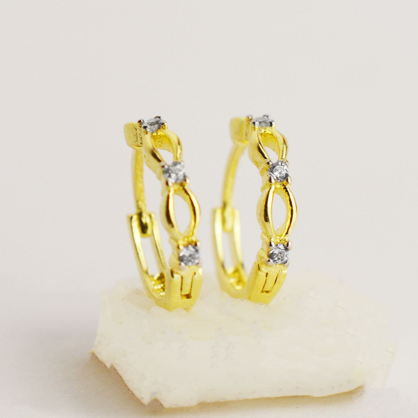 Gold children's earrings