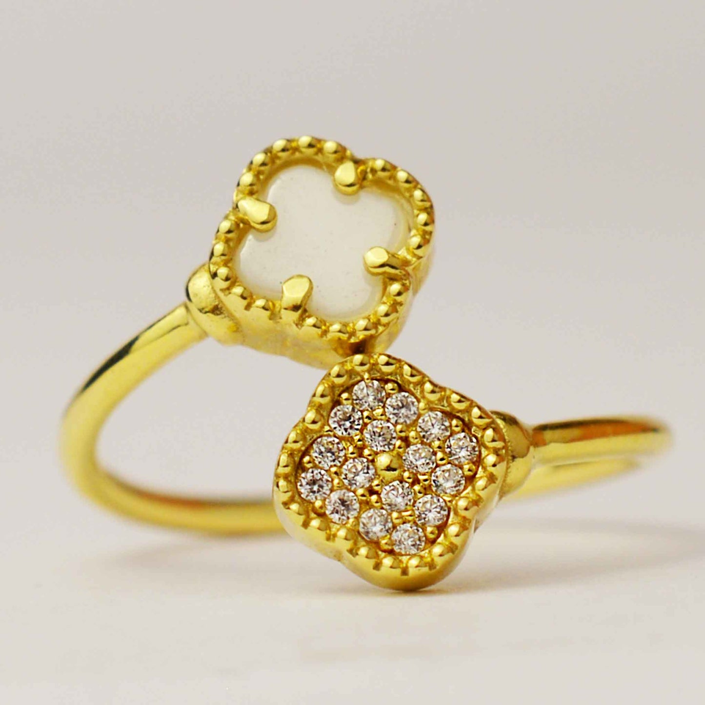 Gold ring with agate - Van Cleef