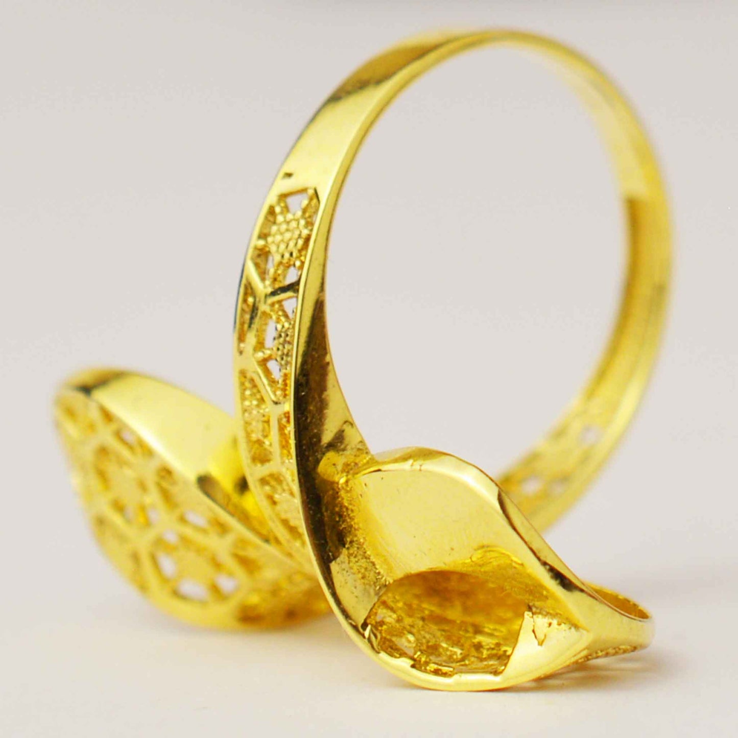 Златен български пръстен Yaniko Gold