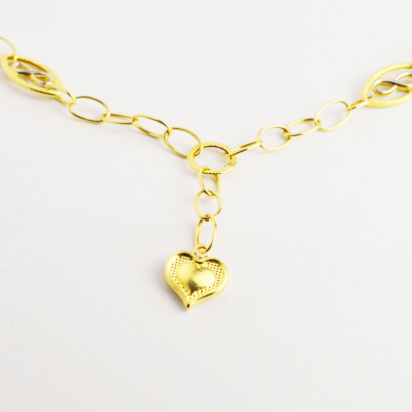 Lightweight gold women's chain
