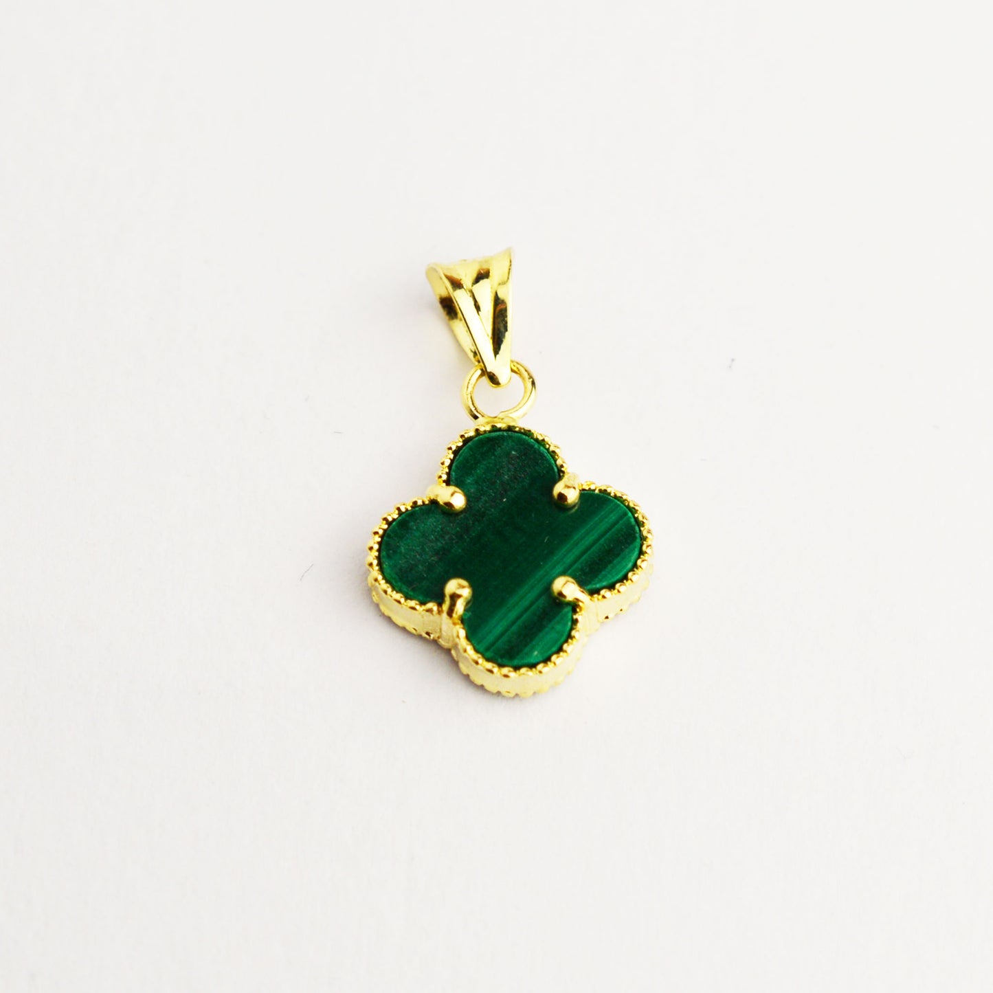 Gold pendant with malachite Van Cleef type