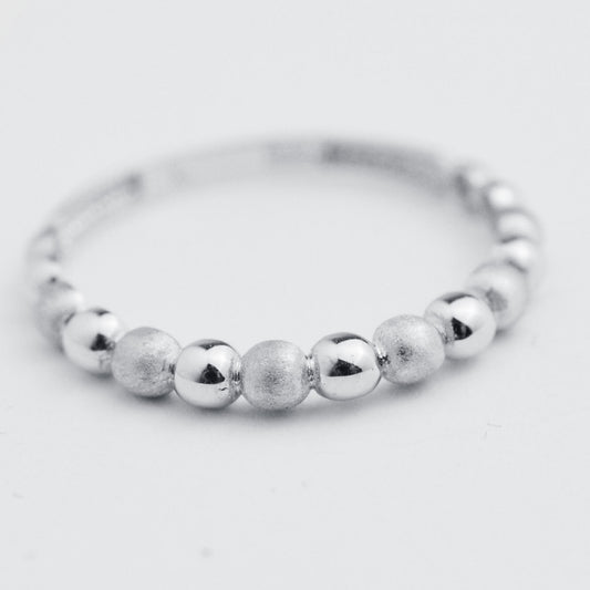 Златен пръстен от бяло злато