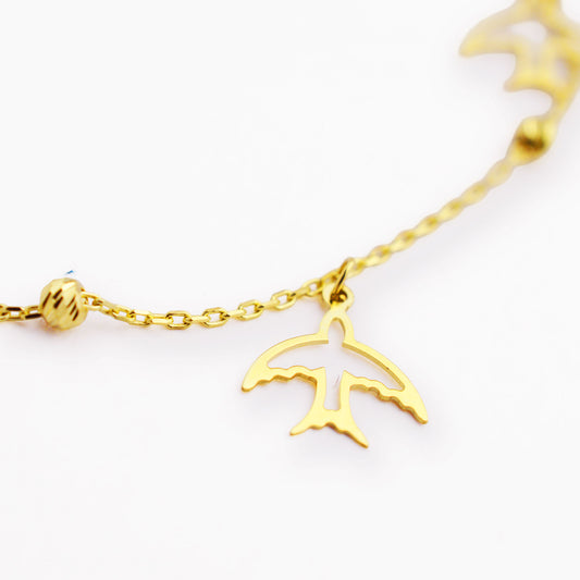 Златна гривна за крак