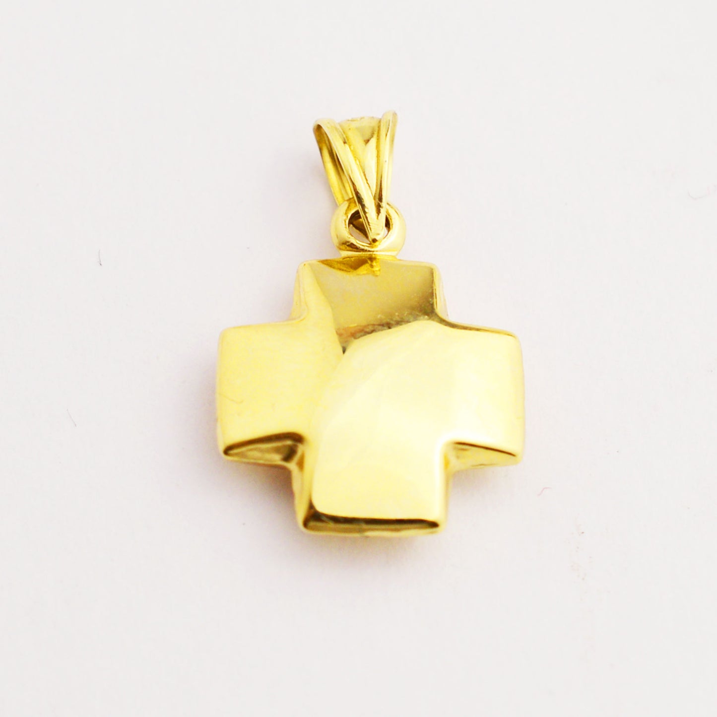 Gold lightweight pendant - cross