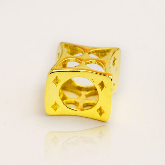 Златен талисман