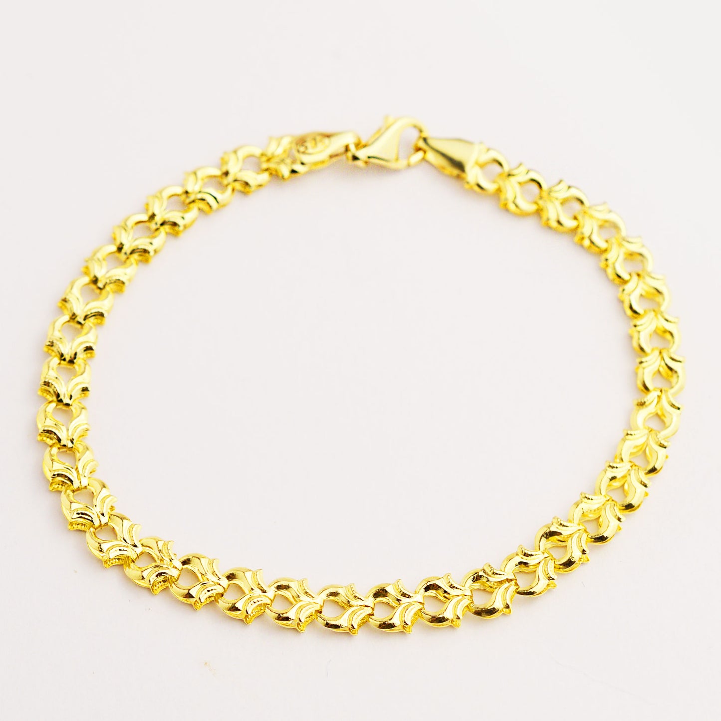 Women's yellow gold bracelet