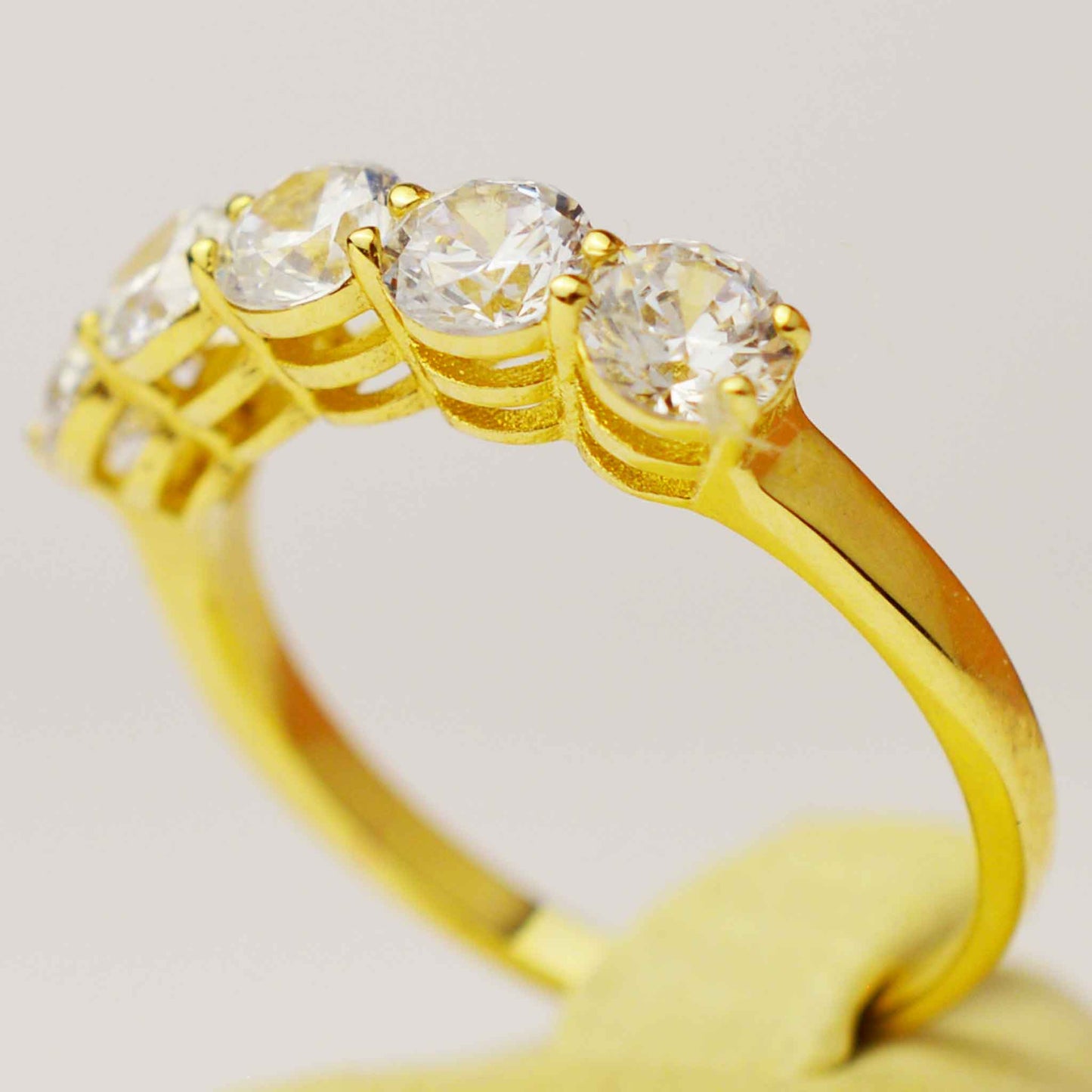 Bulgarian gold ring with 5 stones - High