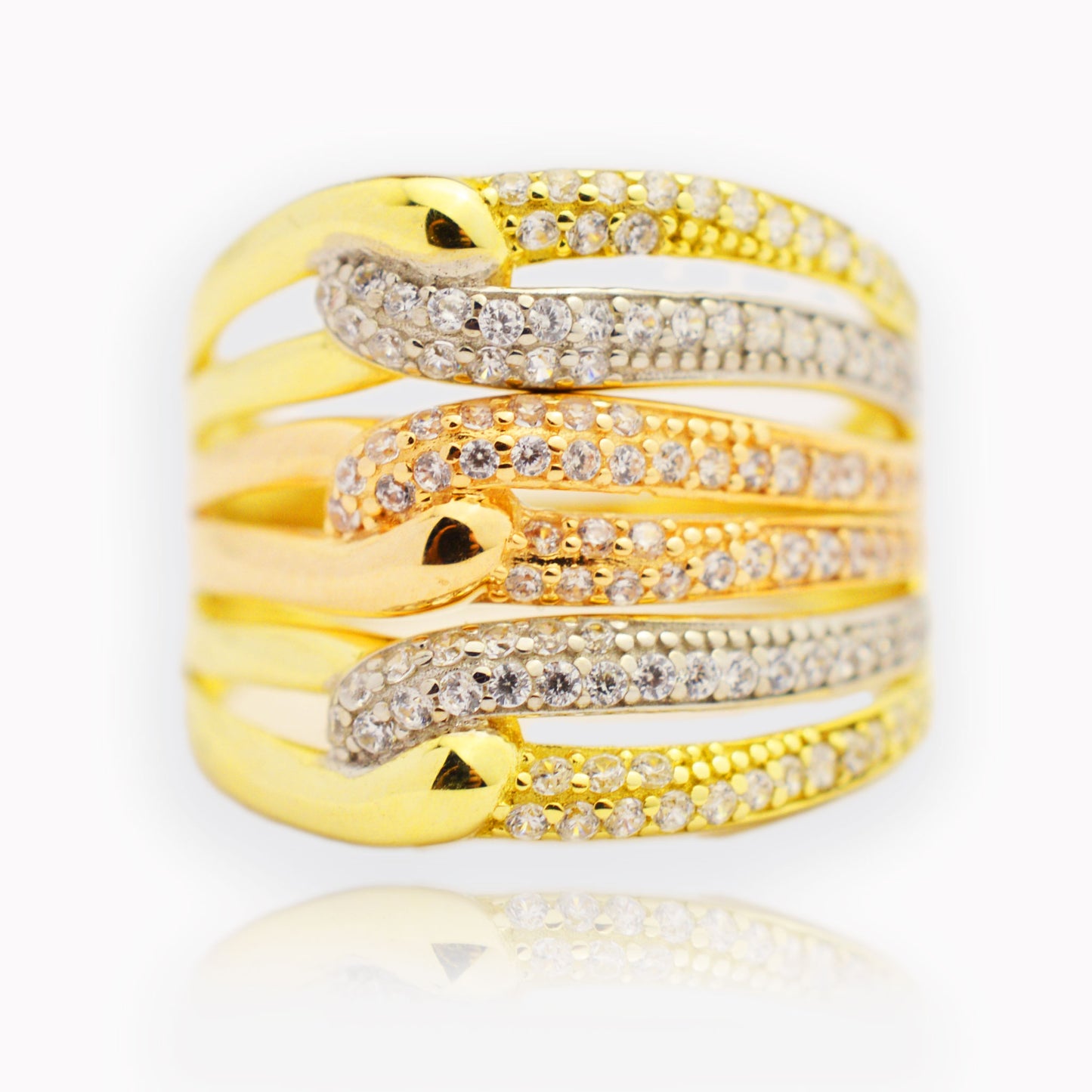 Gold ring made of white, yellow and rose gold