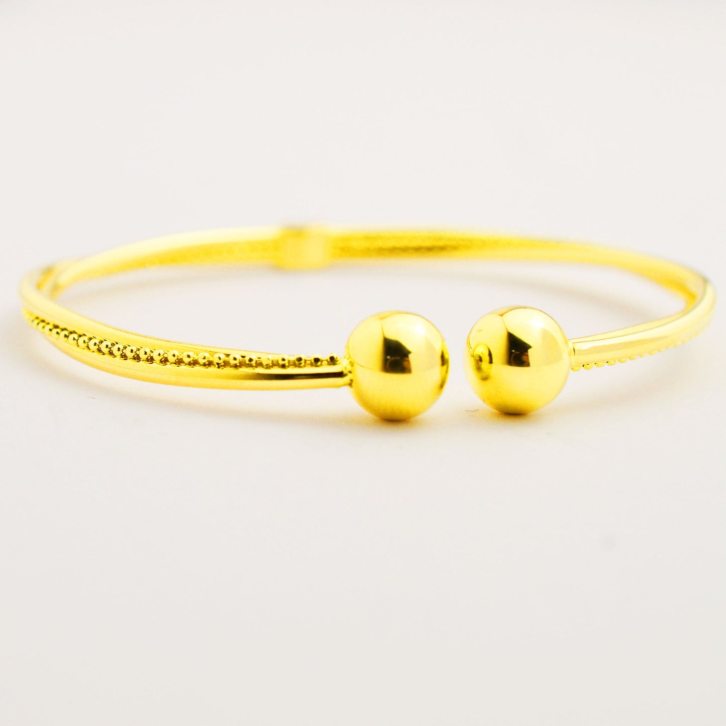 Златна твърда гривна Yaniko Gold