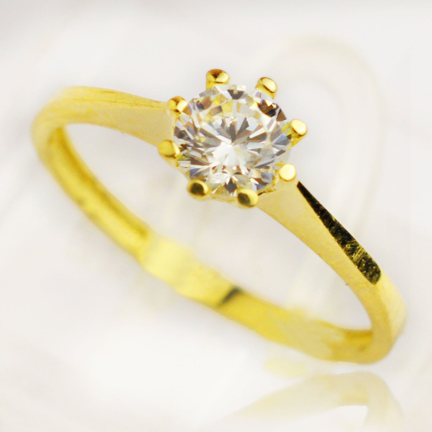 Gold engagement ring