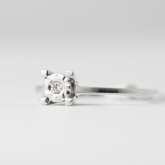 Пръстен от бяло злато и диамант - Yaniko Gold