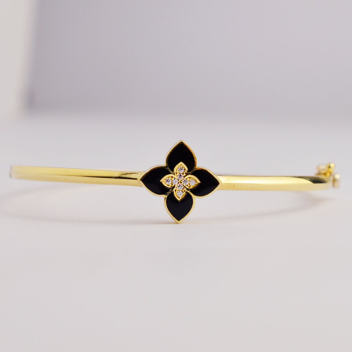 Roberto Coin solid gold bracelet