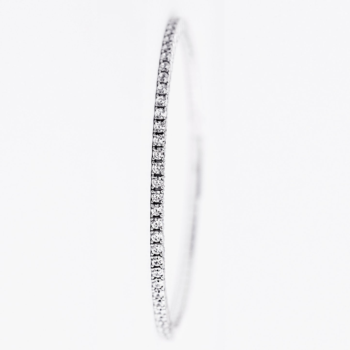 Gold elastic tennis bracelet