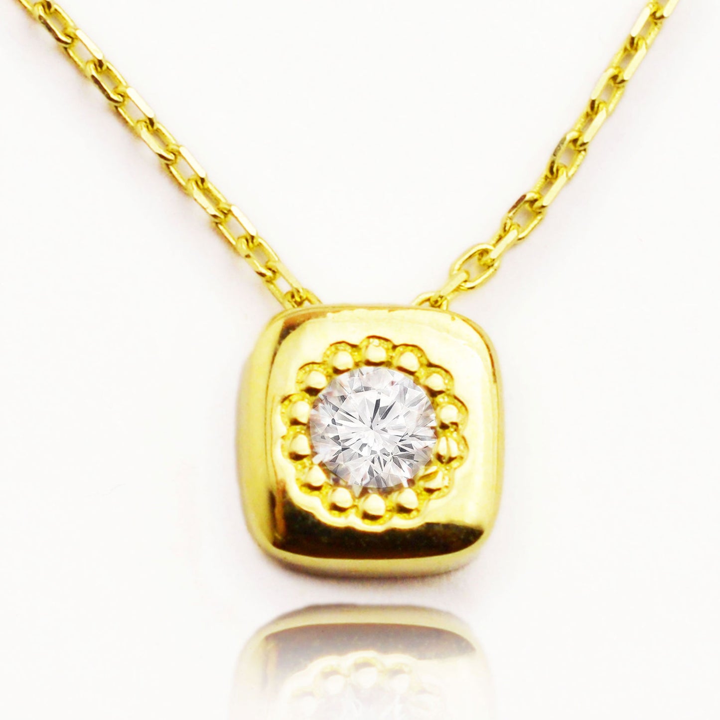 Златно колие