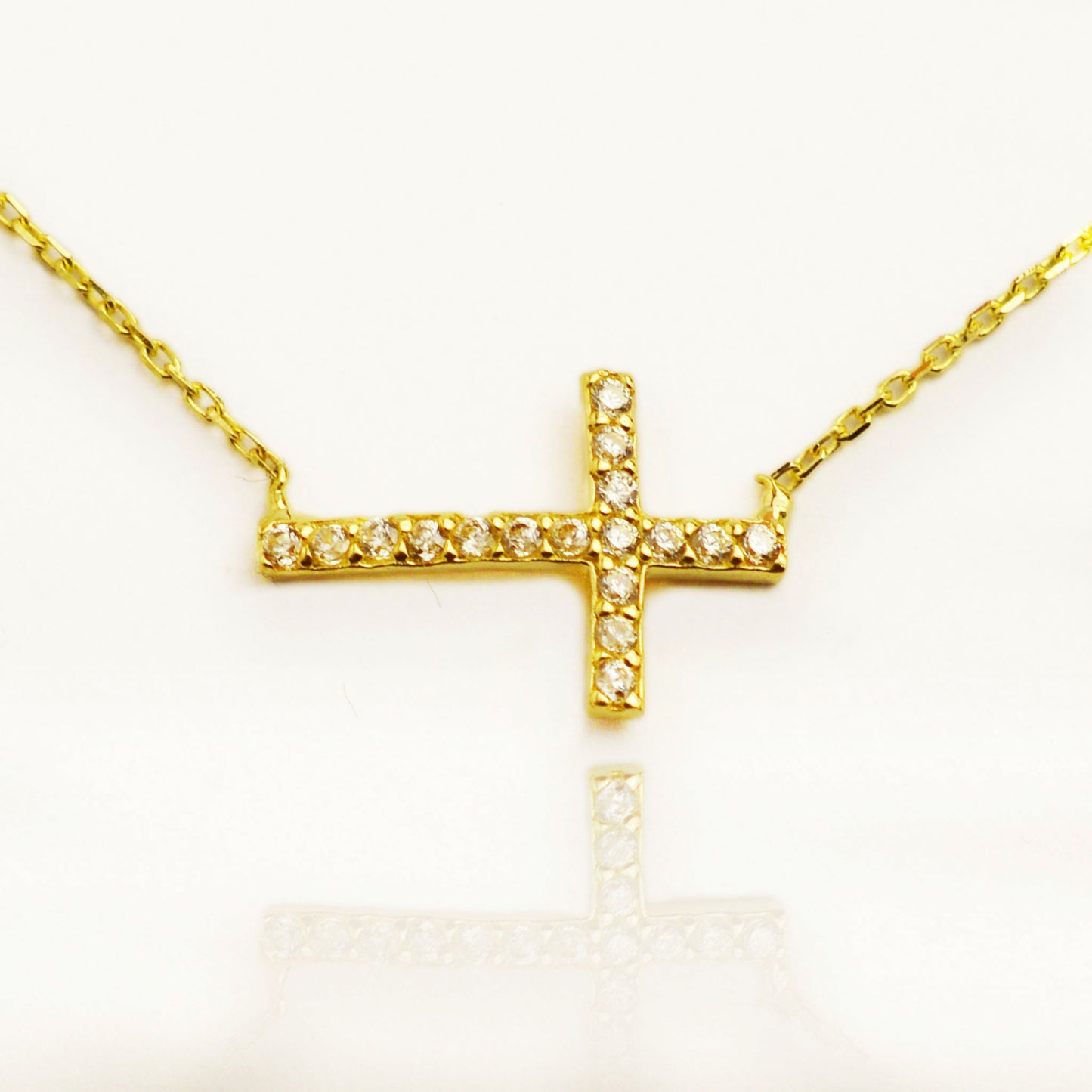Gold necklace - Cross
