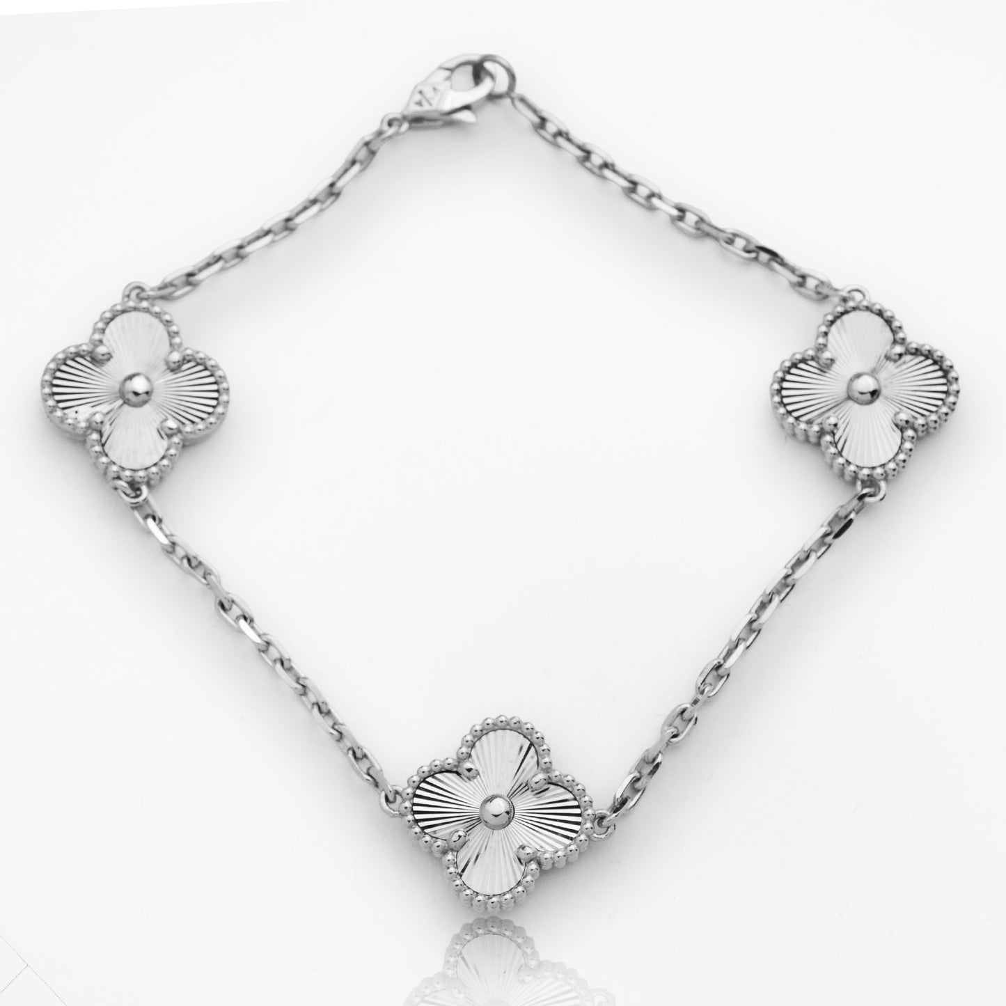 Златна гривна от бяло злато Van Cleef - Yaniko Gold