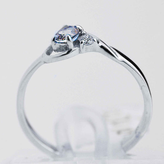 White gold ring with aquamarine and diamond 0.18ct/0.03ct