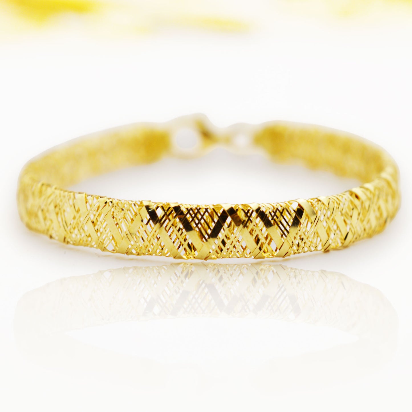 Златна еластчна гривна