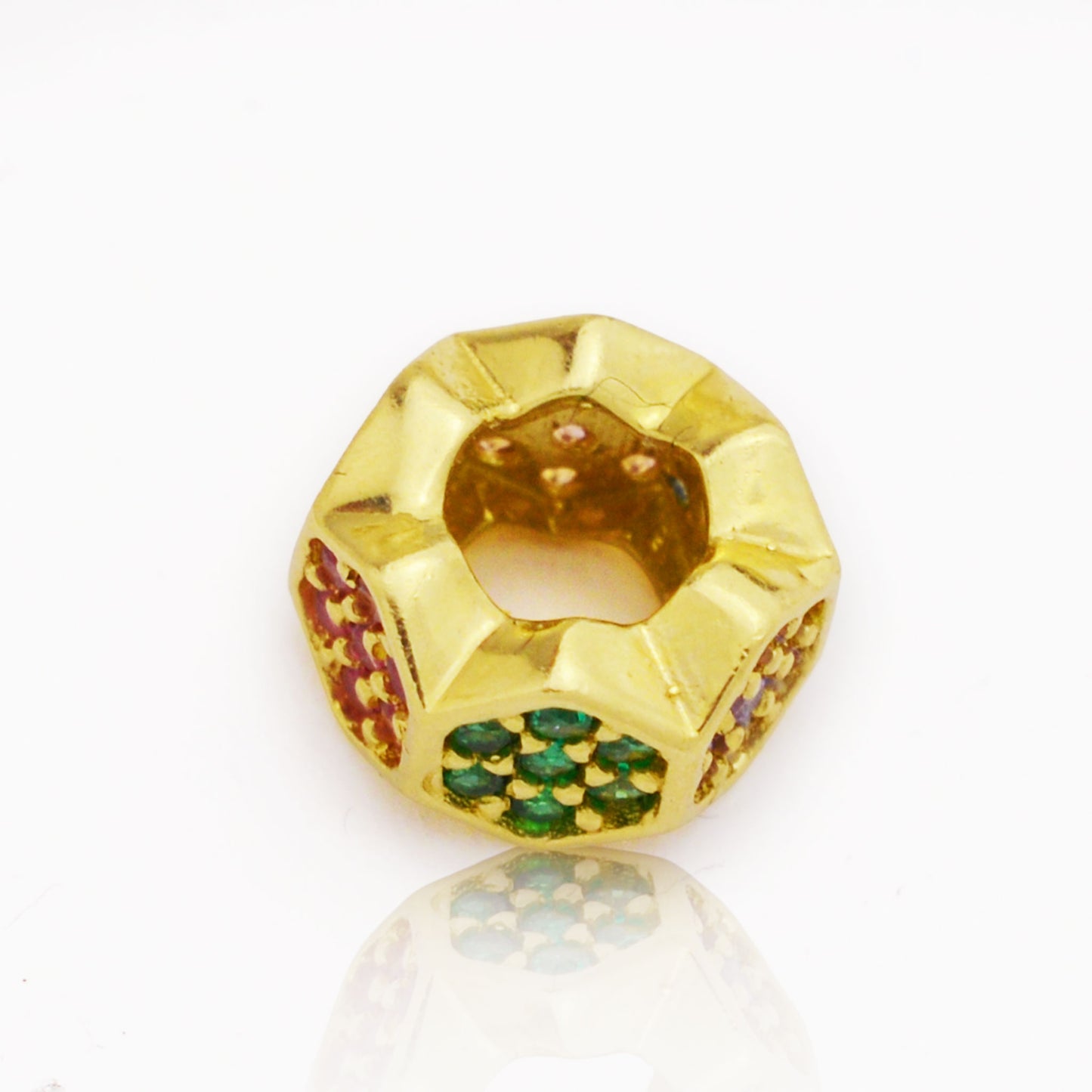 Златен талисман за гривна