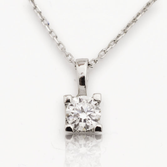 Златно колие от бяло злато